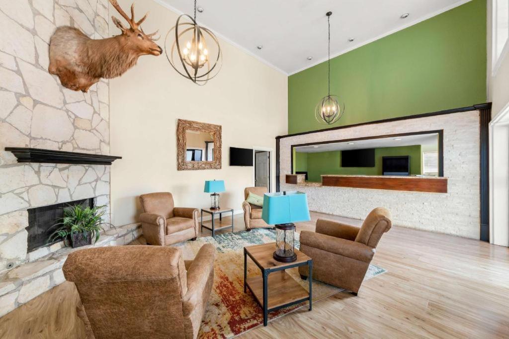 Best Western George West Executive Inn Екстер'єр фото