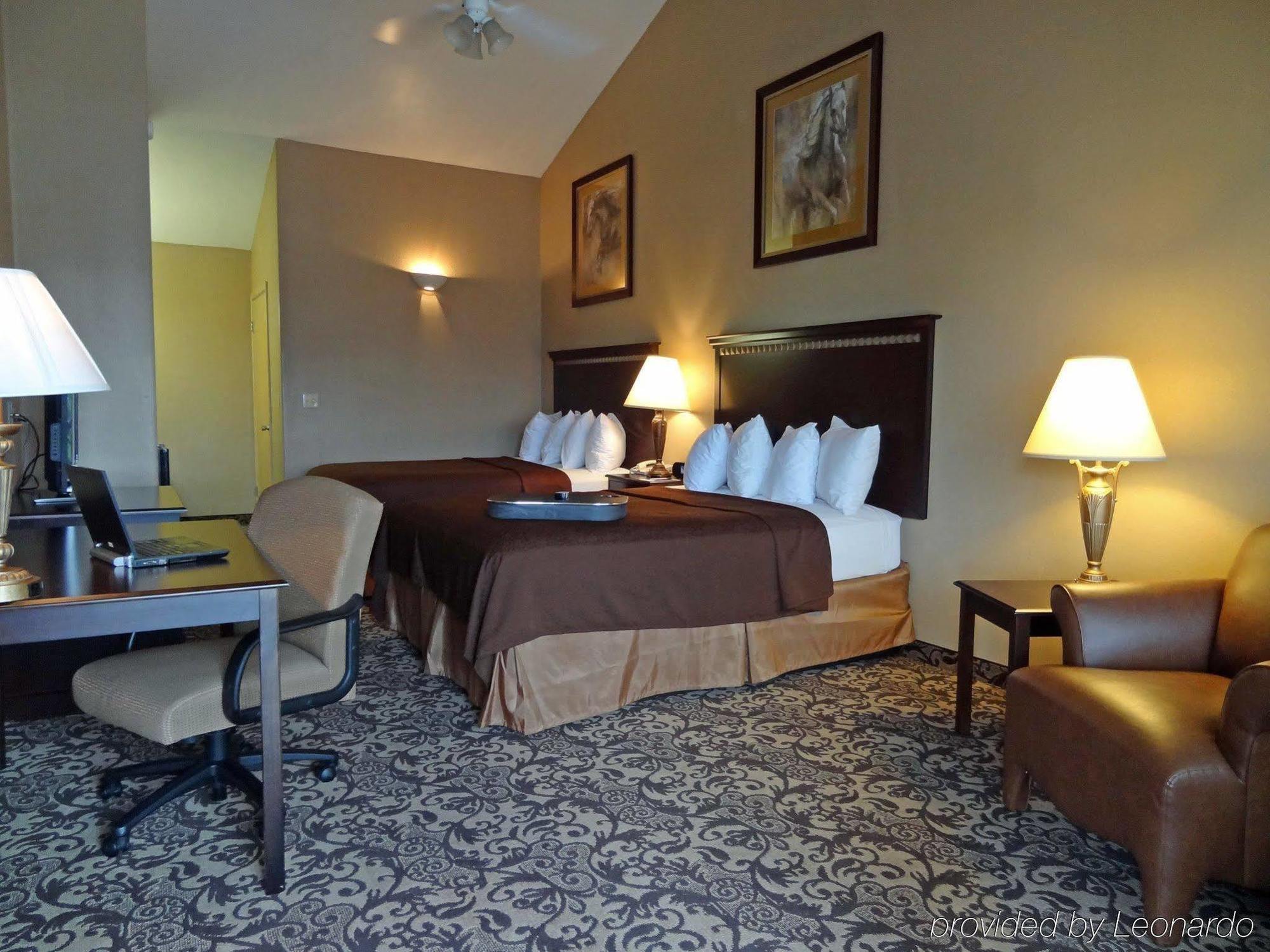 Best Western George West Executive Inn Номер фото